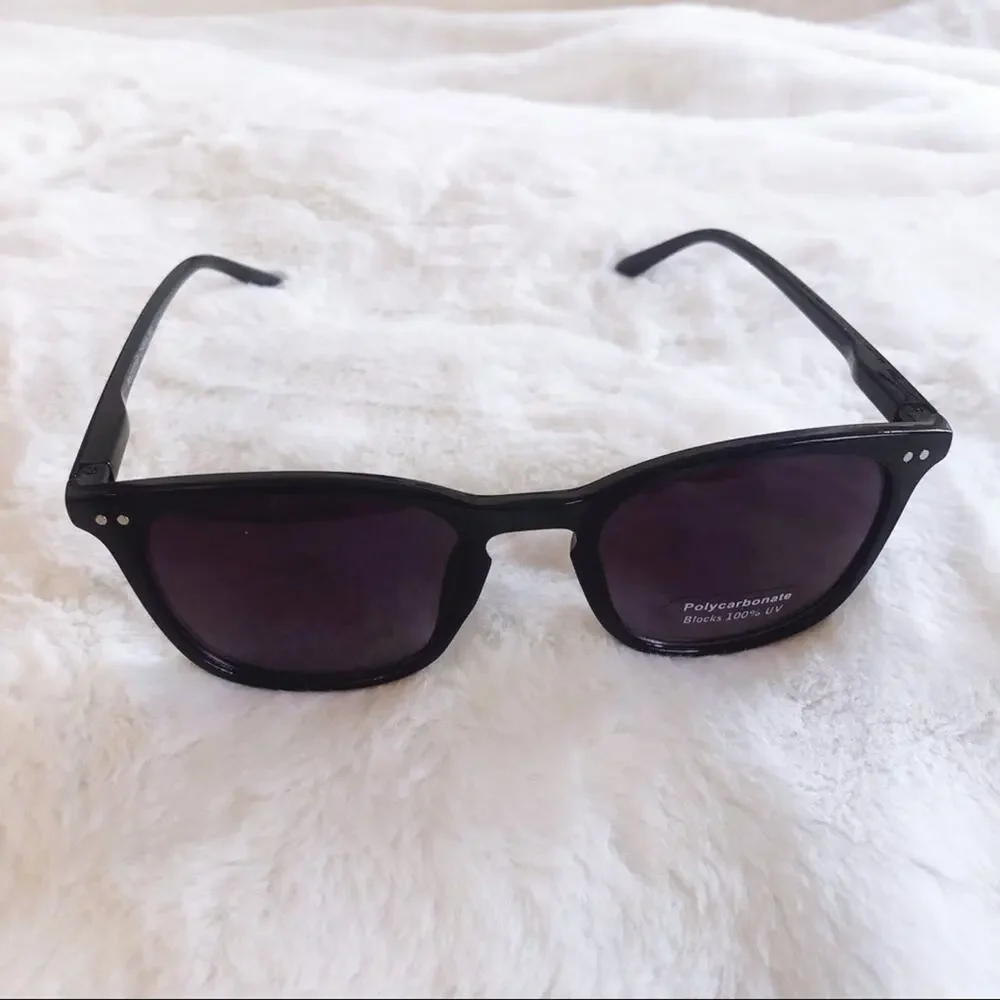 Luca Black Classic Aviators Oval Sunglasses